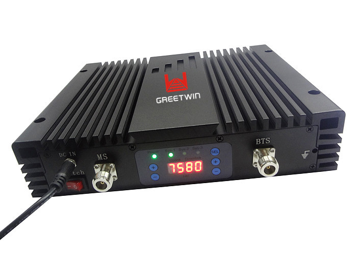 23dBm CDMA800 WCDMA ဆဲလ်ဖုန်း Signal Boosters Dual Band သည် 3000ãŽ¡