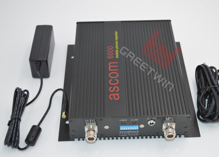 23dBm ပါဝါ Dual Band ဆဲလ်ဖုန်း Signal Boosters GSM 900MHz WCDMA 2100MHz